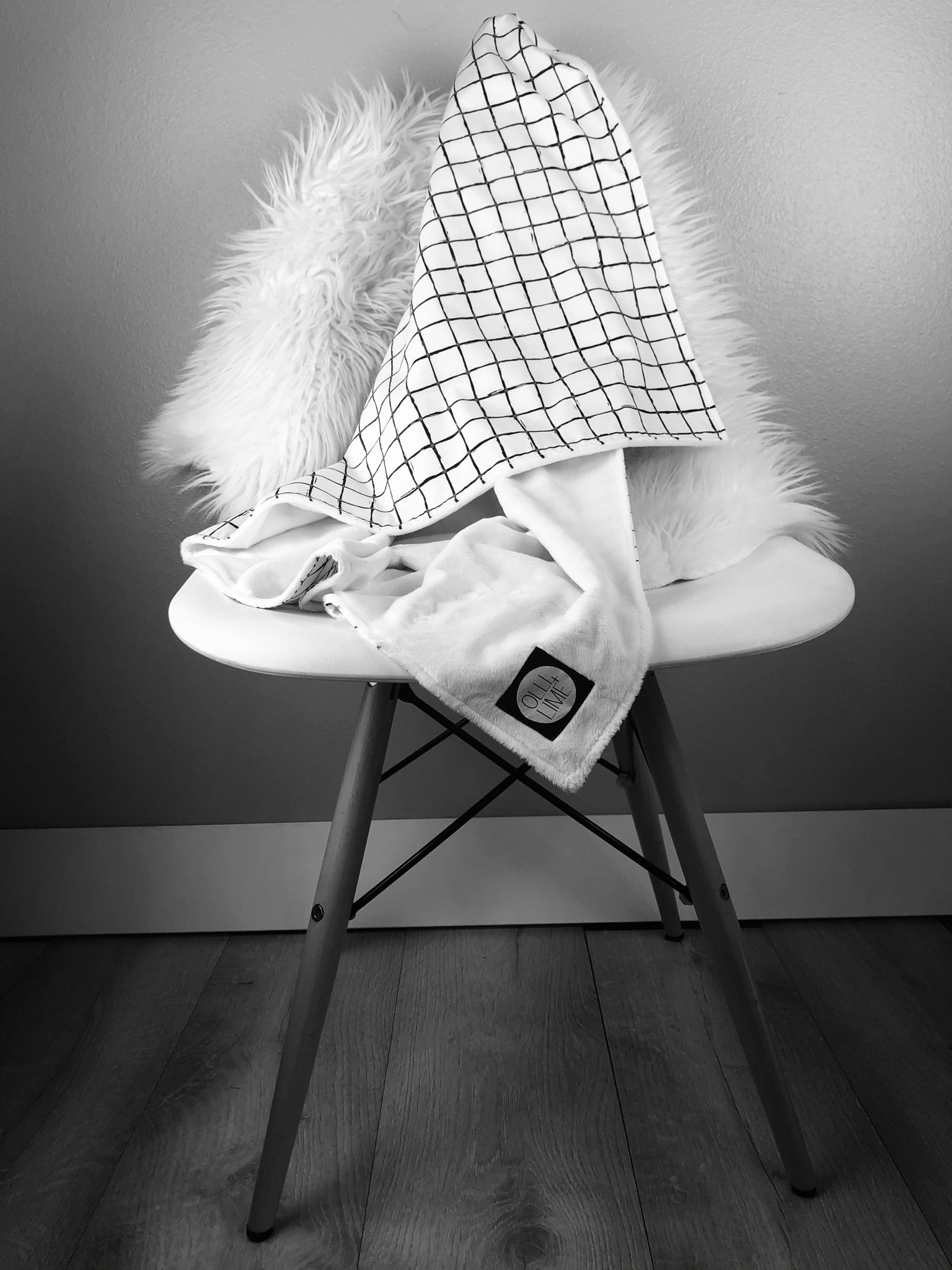 Cross the Grid Baby blanket - Olli+Lime